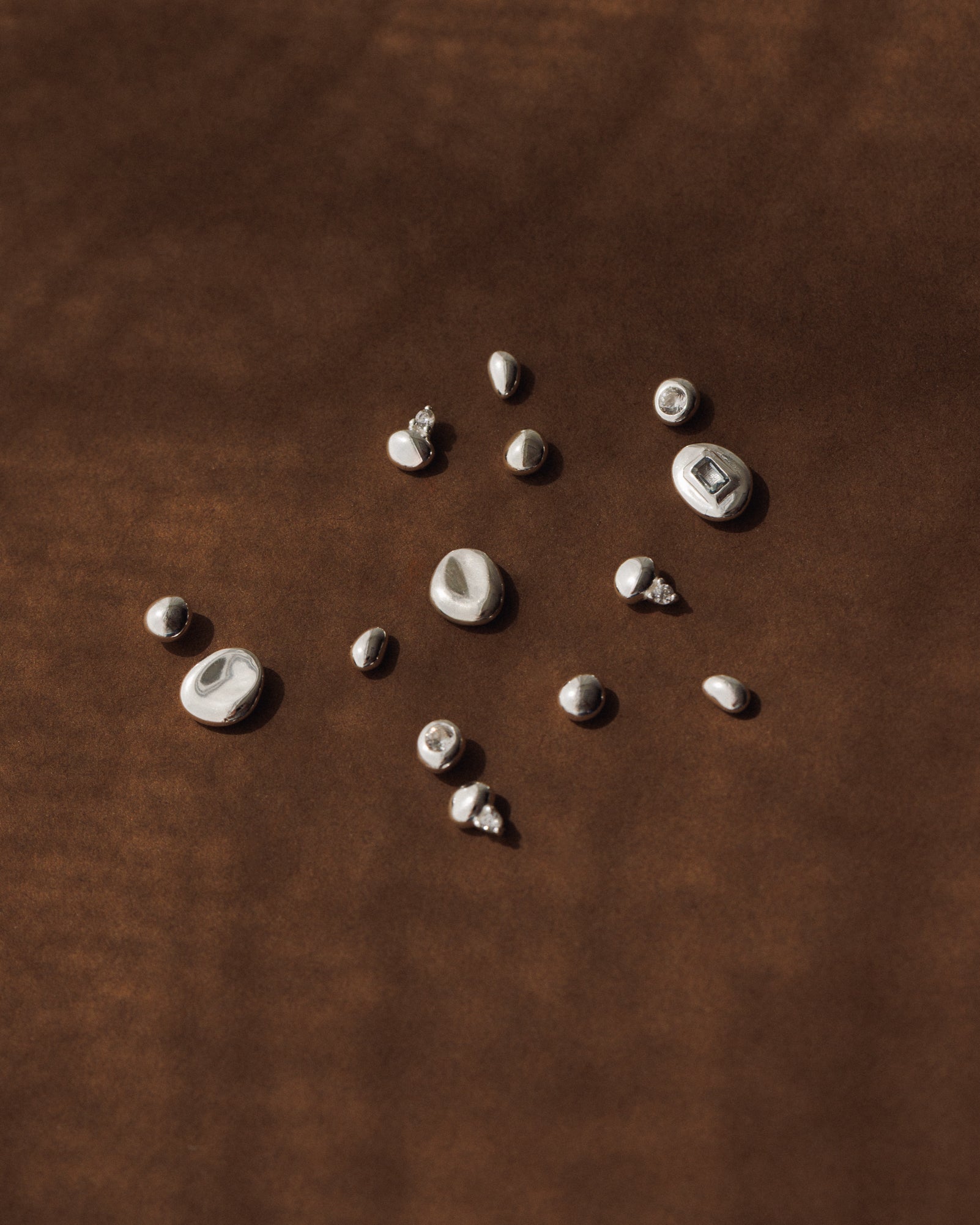 Gleaming Pebble Studs